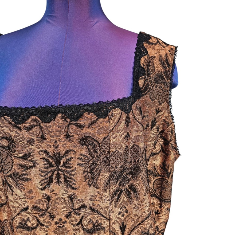 Square Neck Brocade Tank Top in Copper and Black - Picture 3 of 9